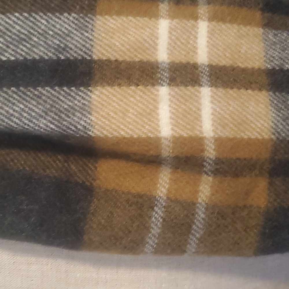 Bass Checkered Scarf in Black and Cream - Picture 3 of 6